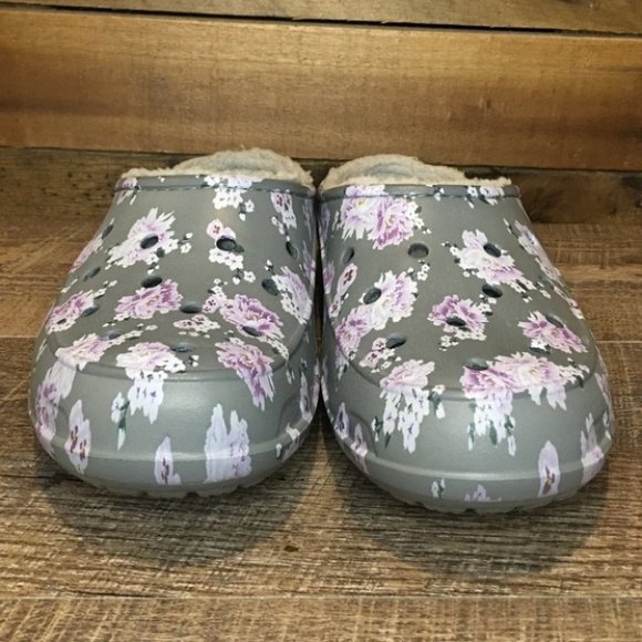 EUC Women’s Crocs Freesail Printed Lined Clogs - Picture 2 of 8